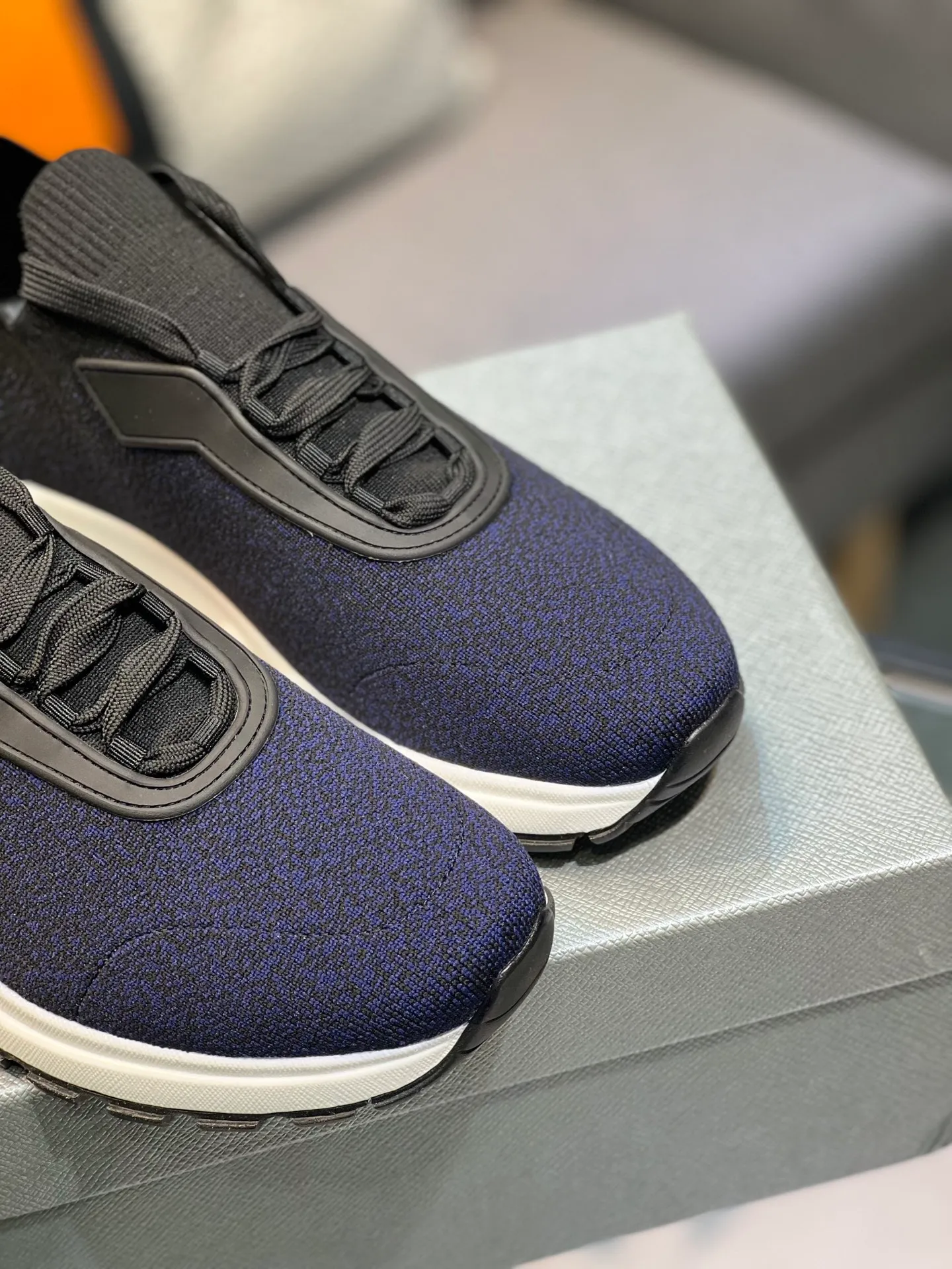 Men's shoes 💰500 PRADA "Prada" casual shoes Regular size: 38-44 (45 can be customized) Product material: Selected cowhide with fly weave material, genuine leather lining, original outsole